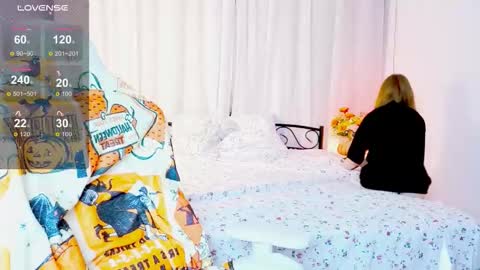 Alice online show from October 24, 7:10 pm