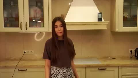 Hello my name is Ariella online show from May 11, 6:37 am