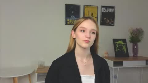 Kate online show from May 22, 4:27 pm
