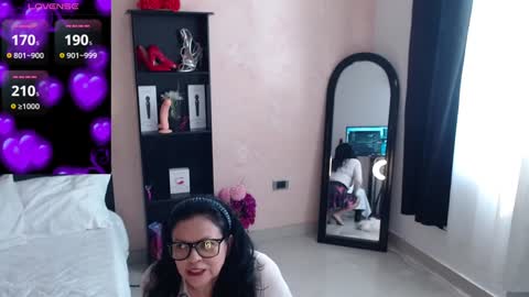 Snapshot of bailarina_atrevida chatting on February 4, 4:08 pm sandra online show from February 4, 4:08 pm