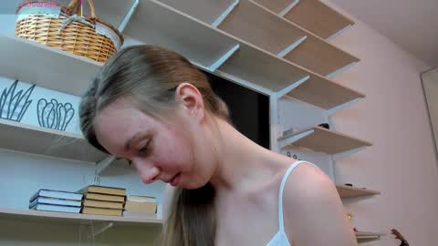 Kira online show from February 21, 10:10 pm