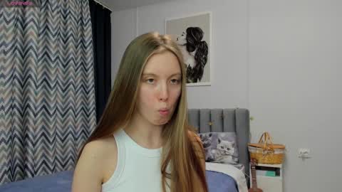 Kira online show from March 10, 1:12 am