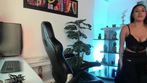 Gabi  online show from October 26, 7:20 pm