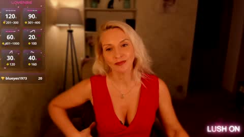 Snapshot of barbara_summers chatting on December 4, 3:43 pm Barbara online show from December 4, 3:43 pm