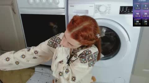 Amina online show from October 17, 6:11 pm