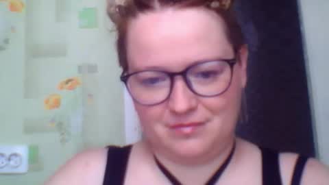 barbarraa online show from March 30, 6:13 am