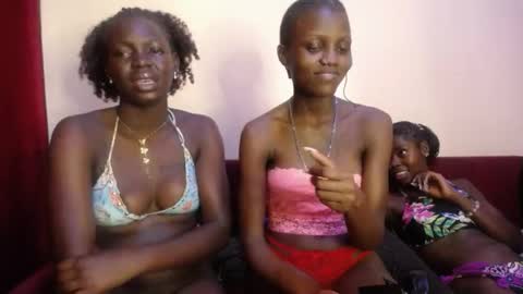 Snapshot of barbie_charm chatting on September 12, 7:10 pm Barbie online show from September 12, 7:10 pm