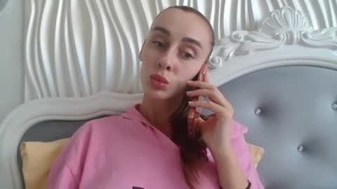 Kate online show from May 24, 10:58 am