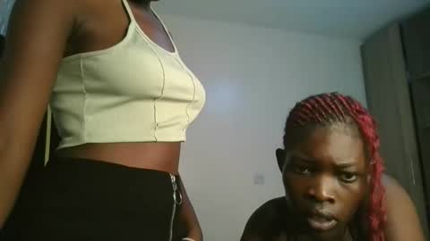 Snapshot of barbie_queen2 chatting on September 14, 2:04 pm queen online show from September 14, 2:04 pm