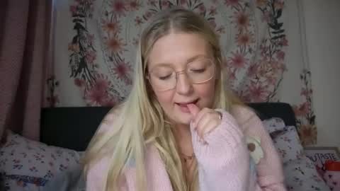 barbiegirl966 online show from December 1, 1:58 pm