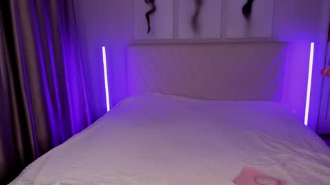  Emma online show from May 10, 8:11 pm