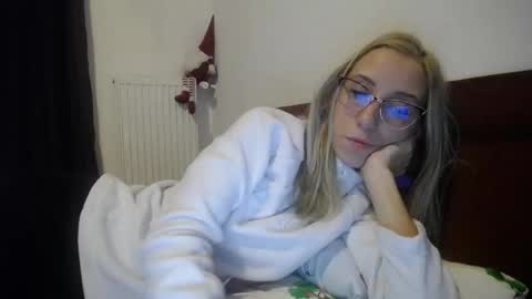 Lena online show from January 8, 8:50 pm