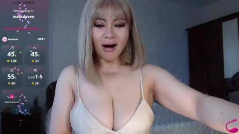 Lara online show from May 25, 4:33 am