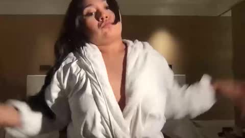 bbjay06 online show from May 14, 2:17 am