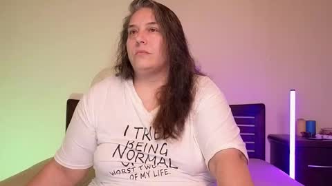 Love online show from November 3, 3:05 pm