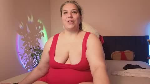 Love online show from May 9, 11:34 am
