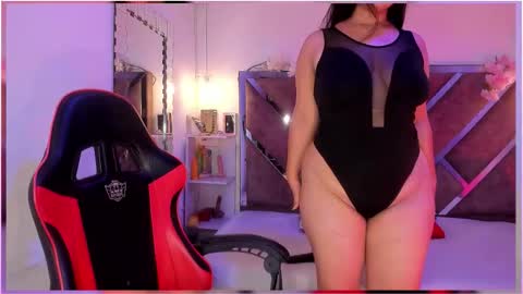 Cloe  online show from October 18, 5:10 am