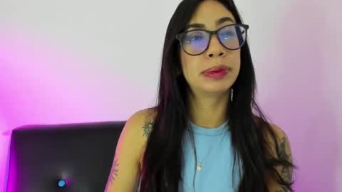 daniela villamizar online show from December 14, 2:00 pm