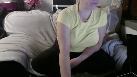 BeachyMILF online show from May 11, 1:13 pm