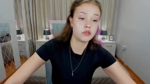 BeatriceWild online show from October 7, 11:14 am