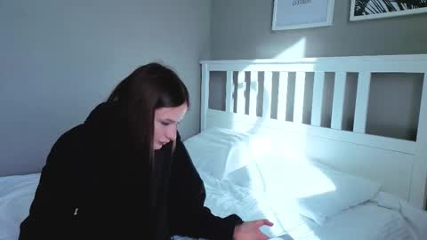 beauty_crown_baby online show from October 19, 7:43 am