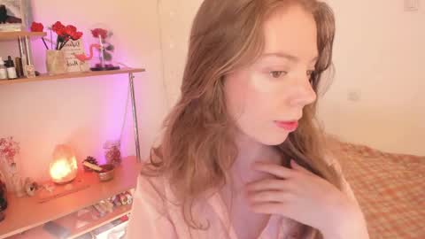 Eliise online show from May 22, 2:15 pm
