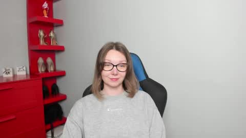 Zoe online show from May 14, 6:08 am