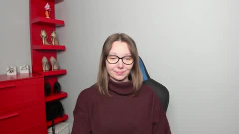Zoe online show from May 6, 6:06 am