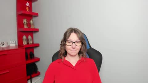 Zoe online show from May 18, 5:35 am