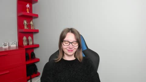 Zoe online show from May 12, 5:48 am