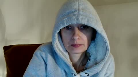 Raluca online show from February 5, 4:43 pm