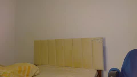 Jennifer online show from March 25, 8:39 am