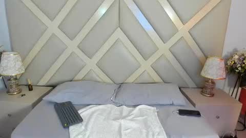 becca scotts online show from October 19, 1:24 pm