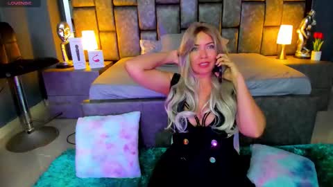 becca scotts online show from November 20, 2:07 pm