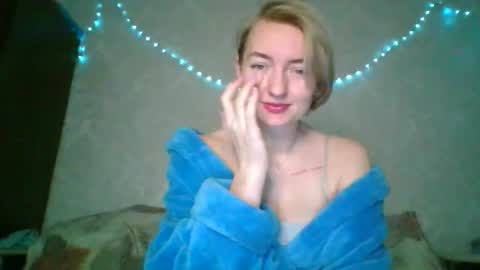 BeckiXJewelqw online show from April 5, 7:40 am