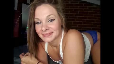 BECKY BOO  online show from December 17, 6:45 am