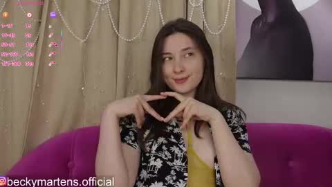 BeckyMartens come join me on    while im offline here  online show from May 16, 4:15 am