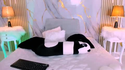 B E C K Y online show from October 9, 1:37 pm