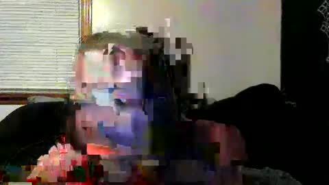 becoming_a_good_slut2 online show from October 8, 12:37 am