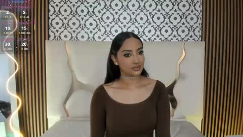 BELLA online show from November 6, 3:29 pm