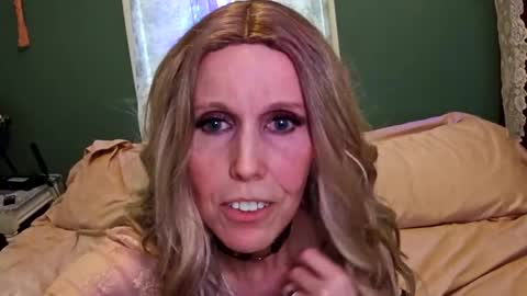 bekindbebrave online show from March 3, 11:01 pm