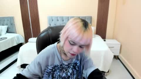 Bela online show from May 28, 12:47 pm