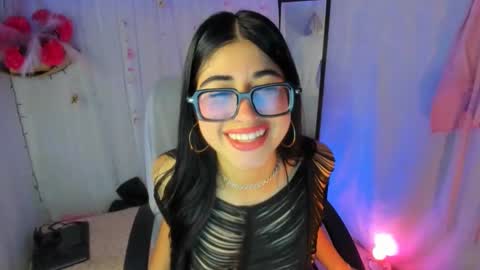 modelo independiente online show from March 10, 12:47 am