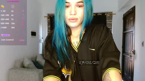 Snapshot of bell_art chatting on January 17, 1:13 pm online show from January 17, 1:13 pm