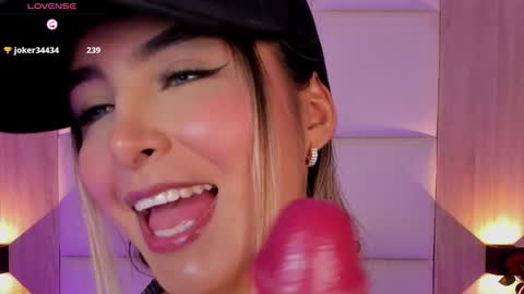 Bella cam online show from October 29, 8:55 pm