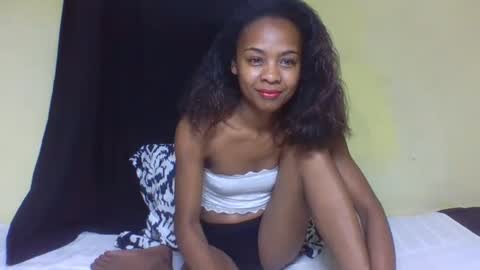 bella193999 online show from January 26, 9:08 am