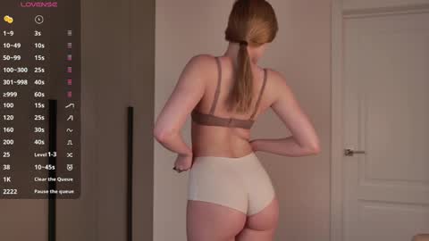 bella__sss online show from May 21, 2:09 am