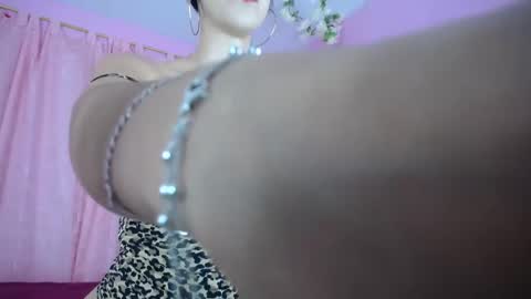 bella_gentle online show from January 5, 11:01 pm