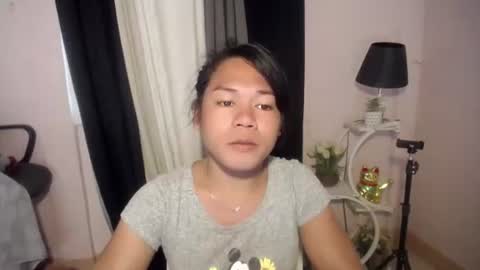 bella_ngo online show from June 10, 6:01 am