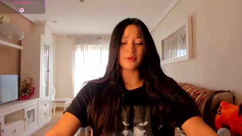 bella_pocahontas3 online show from October 13, 3:14 pm